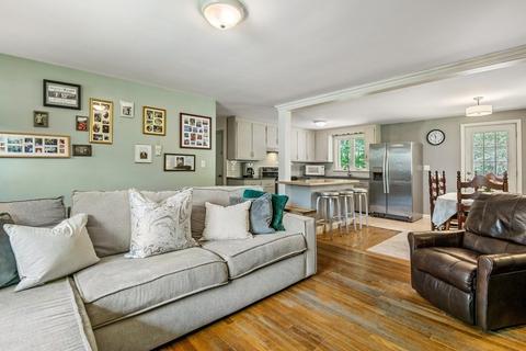 4 Newton Rd, Gloucester, MA 01930 photo 3