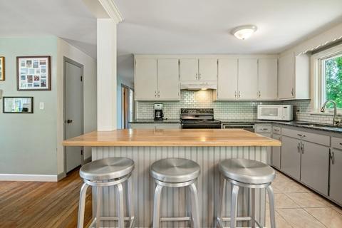 4 Newton Rd, Gloucester, MA 01930 photo 5