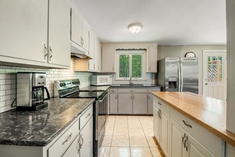 4 Newton Rd, Gloucester, MA 01930 photo 8