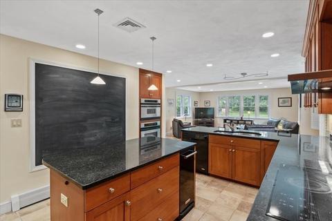 130 Manning St, Needham, MA 02494 photo 9