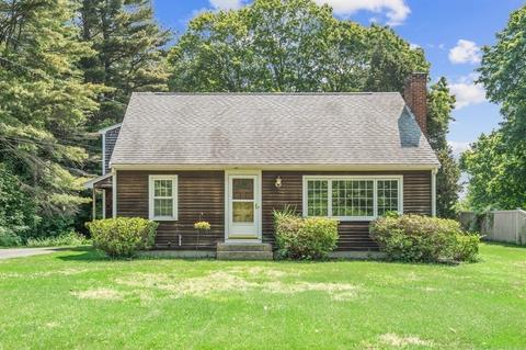 54 Winter St, Hanover, MA 02339