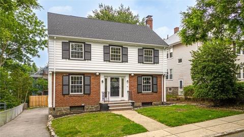 75 Greaton Rd, Boston, MA 02132