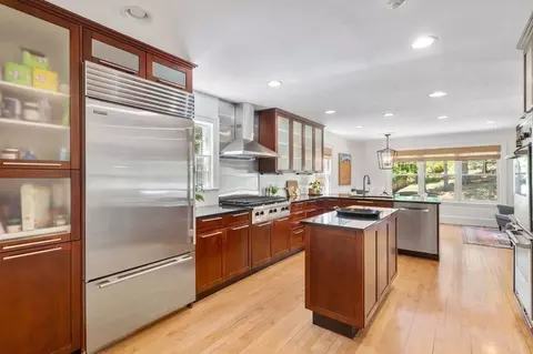 67 Centre St, Dover, MA 02030 photo 9