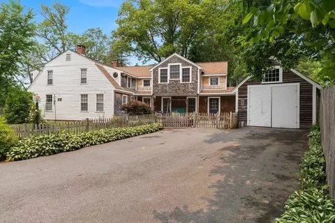 108 Main St, Groveland, MA 01834