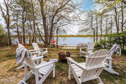 29 Circuit Rd, Yarmouth, MA 02673