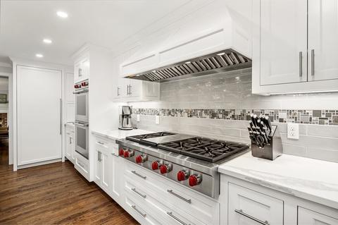 99 Lazell St, Hingham, MA 02043 photo 4
