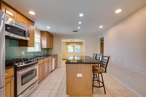 17 Mark Lee Rd, Needham, MA 02492 photo 8