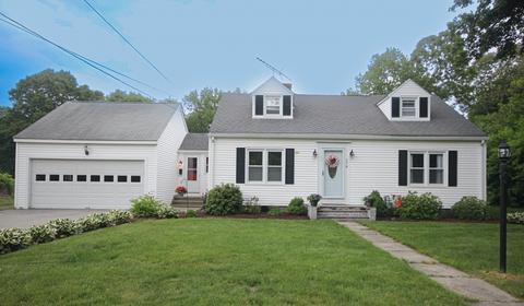 178 Hecla St, Uxbridge, MA 01569