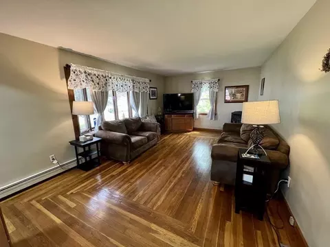 75 Roy St, Chicopee, MA 01013 photo 10