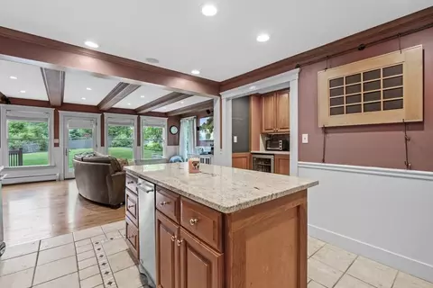 59 Pratt St, Reading, MA 01867 photo 10
