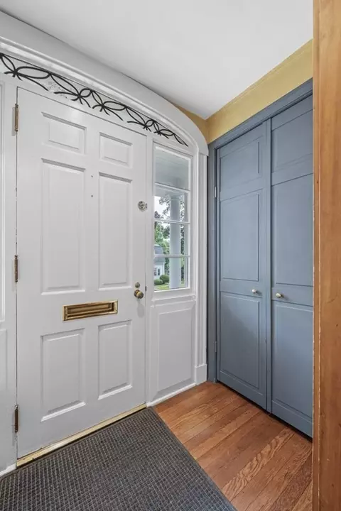 59 Pratt St, Reading, MA 01867 photo 4