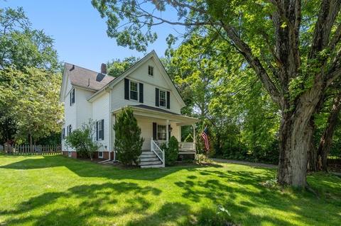 1 Fairview Ave, Taunton, MA 02780