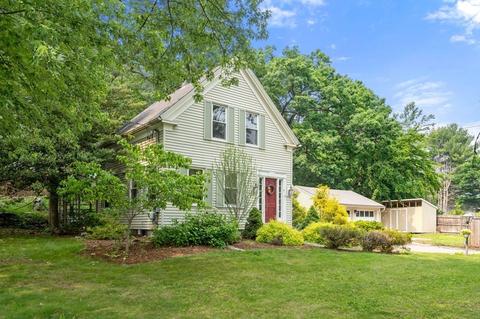 53 N Main St, Westford, MA 01886