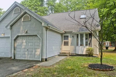 108 Odion, Springfield, MA 01118