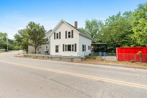 33 Pond St, Attleboro, MA 02703
