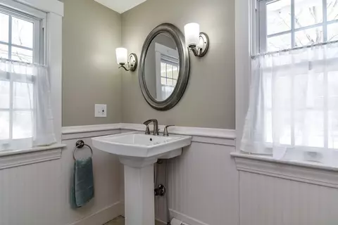 85 Walpole St, Dover, MA 02030 photo 31