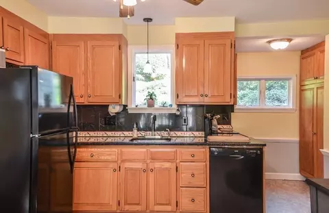 128 Central St, Berlin, MA 01503 photo 7