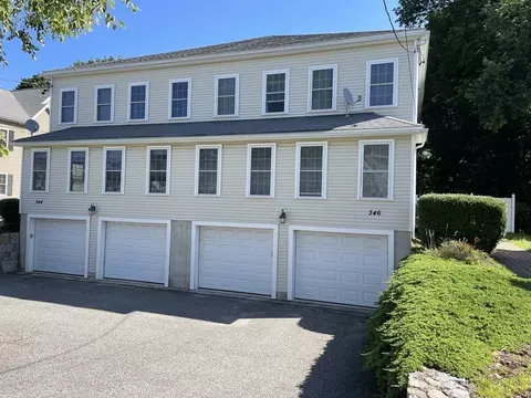 346 Hunnewell St #346, Needham, MA 02494