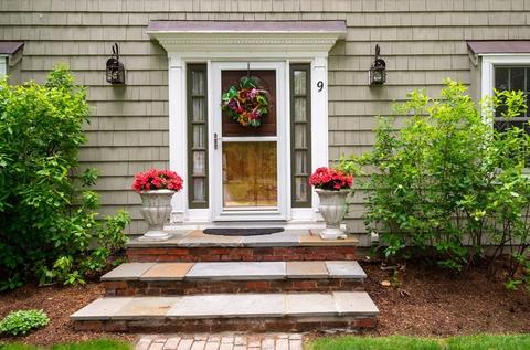9 Parish Rd, Georgetown, MA 01833 photo 3