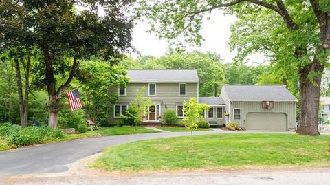 9 Parish Rd, Georgetown, MA 01833
