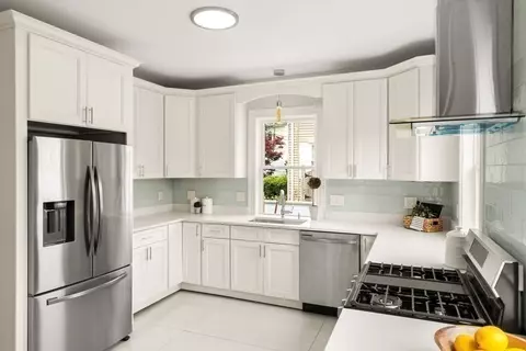 15 Elm St, Gloucester, MA 01930 photo 8