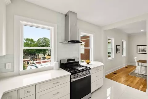 15 Elm St, Gloucester, MA 01930 photo 7