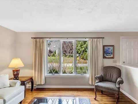 55 Surf Dr, Mashpee, MA 02649 photo 5