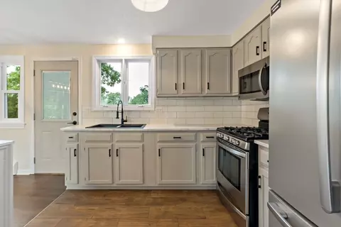 444 Norman St, Fall River, MA 02721 photo 7