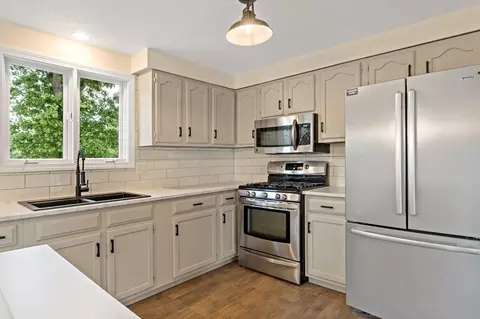 444 Norman St, Fall River, MA 02721 photo 5