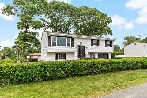 444 Norman St, Fall River, MA 02721 photo 2