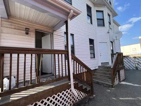 368-370 Ferry St, Everett, MA 02149 photo 5