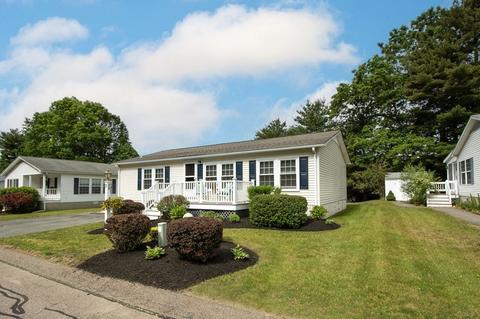 11 Country Dr, Bridgewater, MA 02324
