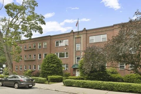 399 Forest Hills St #40, Boston, MA 02130