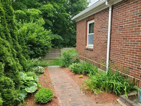 5 Whiting Ave, Dedham, MA 02026 photo 8