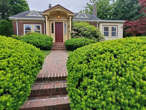 5 Whiting Ave, Dedham, MA 02026 photo 4