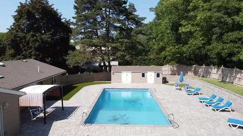 7 Moulton Rd, Peabody, MA 01960 photo 2
