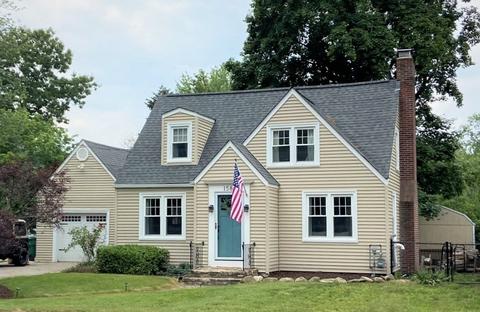 1583 Providence Rd, Northbridge, MA 01534