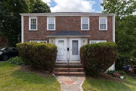 31 Bishop Rd #31, Quincy, MA 02170