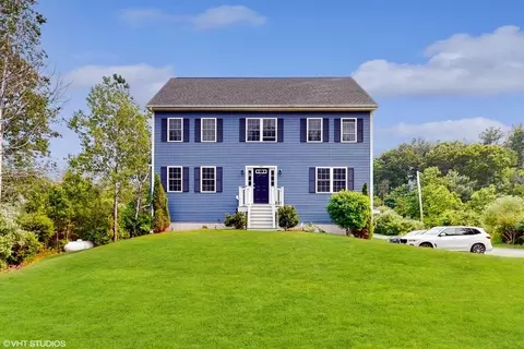 47 Sheldon St, Billerica, MA 01862