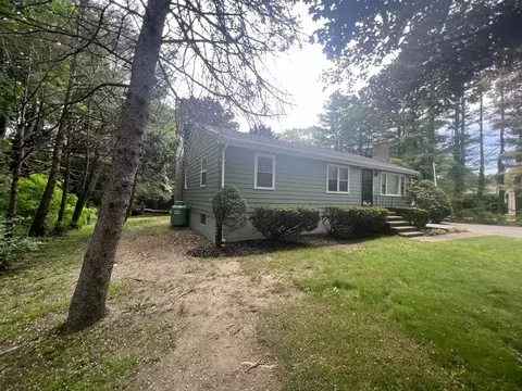 65 Wenham St, Danvers, MA 01923 photo 21