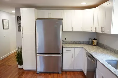 65 Wenham St, Danvers, MA 01923 photo 15