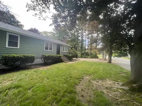 65 Wenham St, Danvers, MA 01923 photo 20