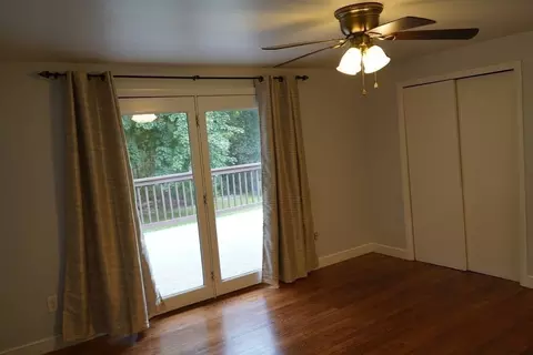 65 Wenham St, Danvers, MA 01923 photo 8