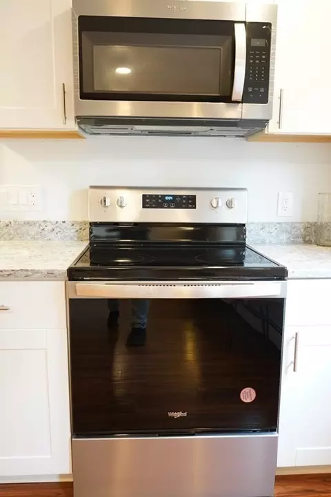 65 Wenham St, Danvers, MA 01923 photo 6