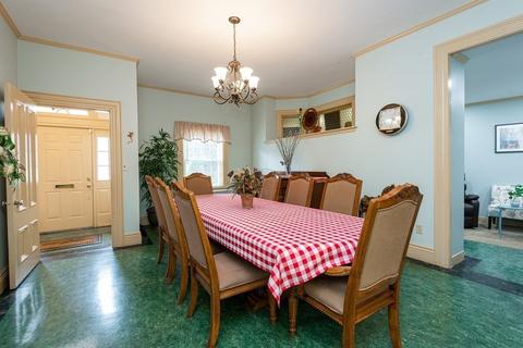 6 Hancock St, Everett, MA 02149 photo 4