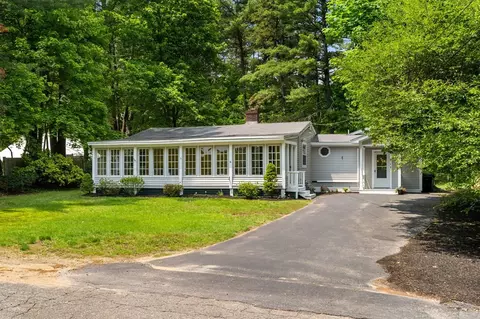 3 Spring Ln, Newburyport, MA 01950