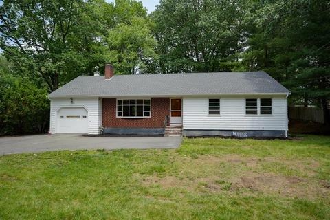 208 Winn St, Burlington, MA 01803