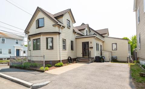 46 Holten St, Peabody, MA 01960