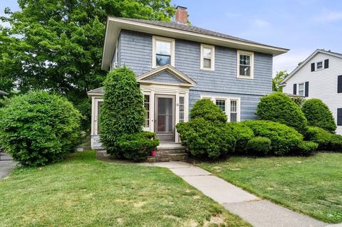 118 Forest St, Worcester, MA 01609 photo 2
