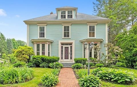 18 High St, Merrimac, MA 01860